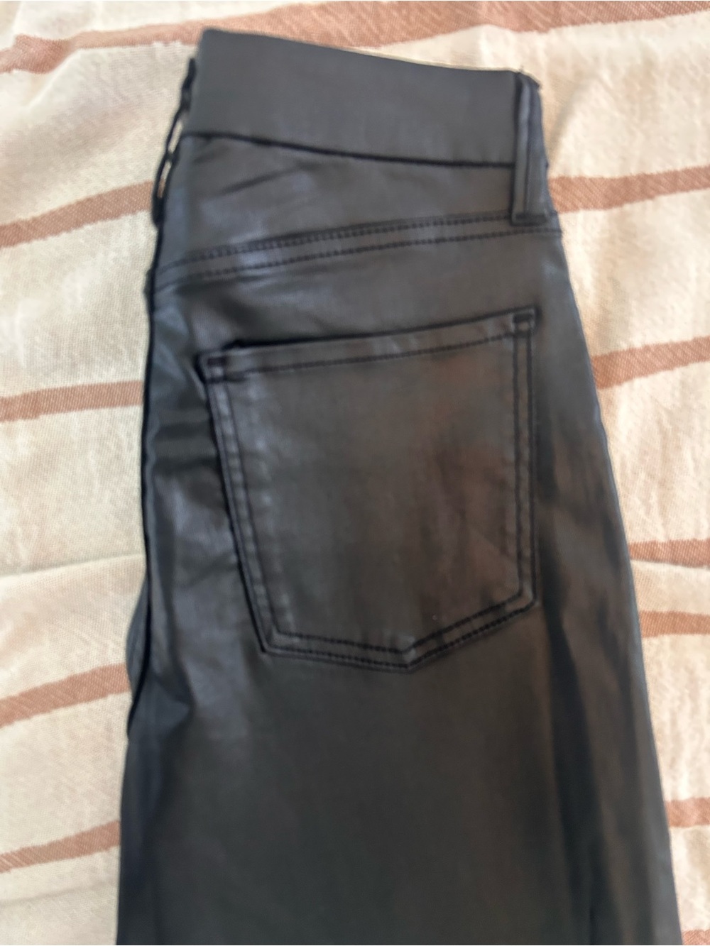 Kut from the Kloth Meg Fab AB Wide Leg Black Faux Leather Jeans, Size 2 - Picture 7 of 7